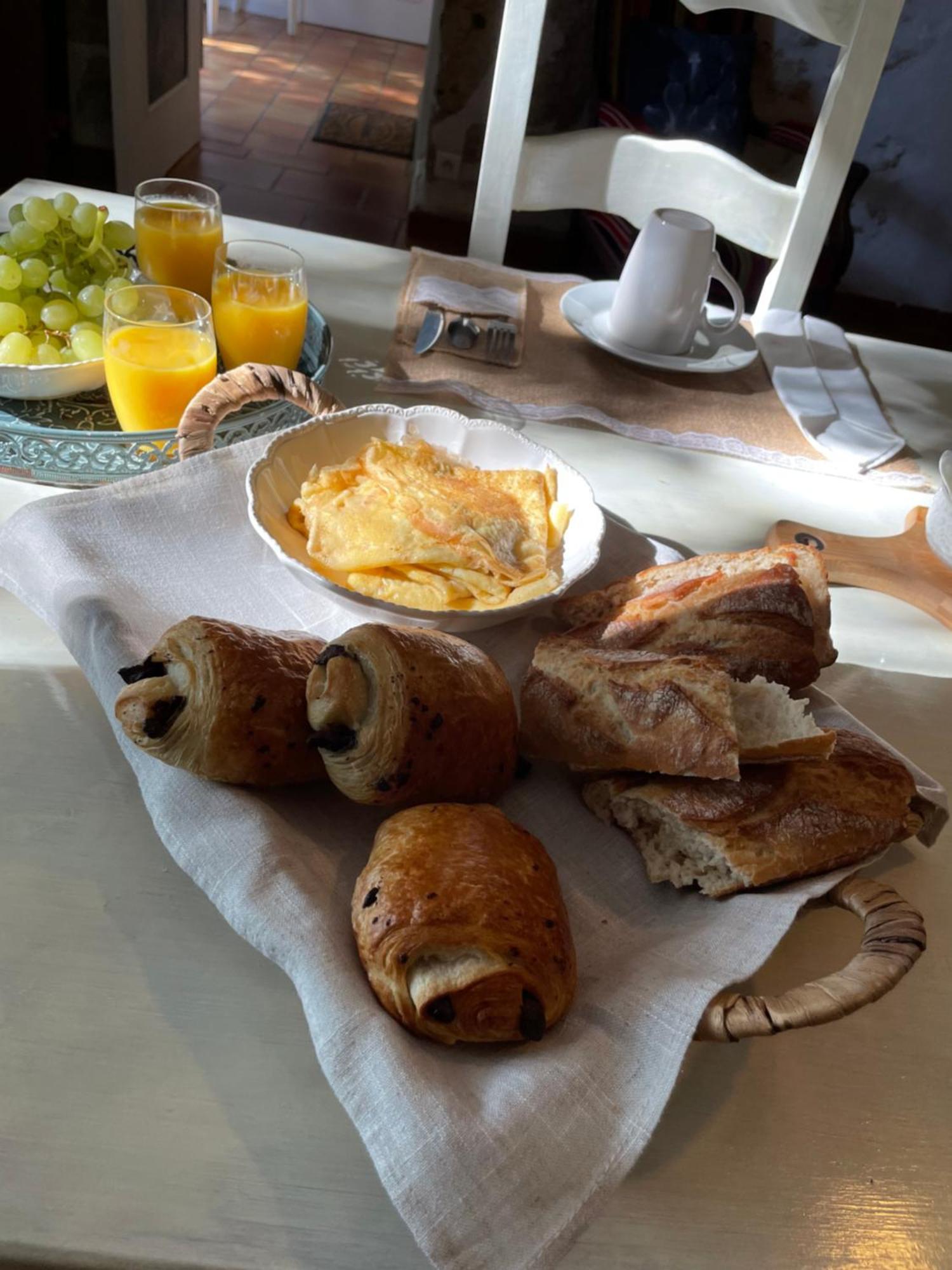 Bed and Breakfast La Boheme Condom Zewnętrze zdjęcie