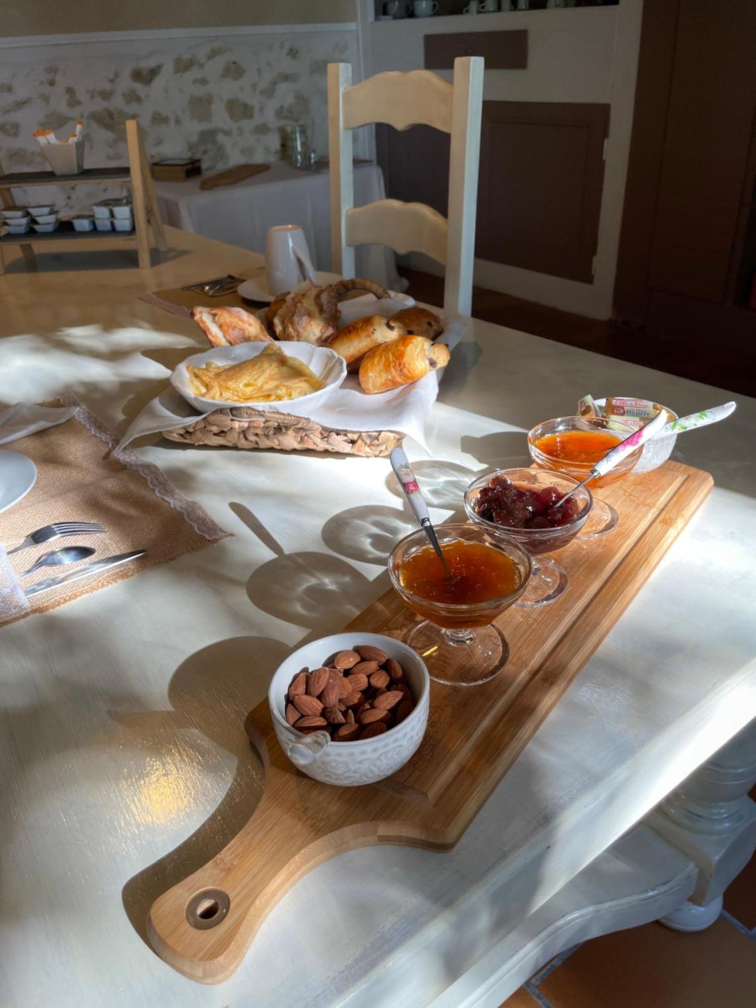 Bed and Breakfast La Boheme Condom Zewnętrze zdjęcie